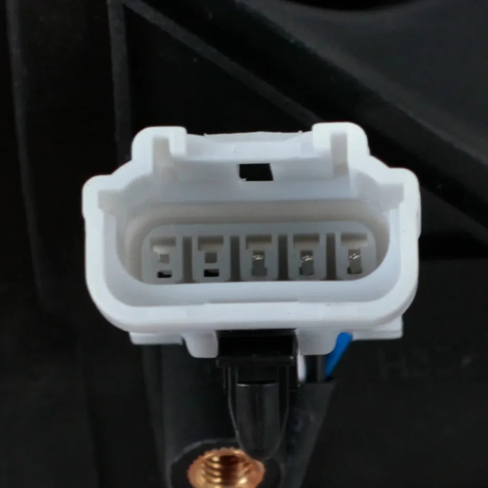 Mirror mounting plate and bolt pattern