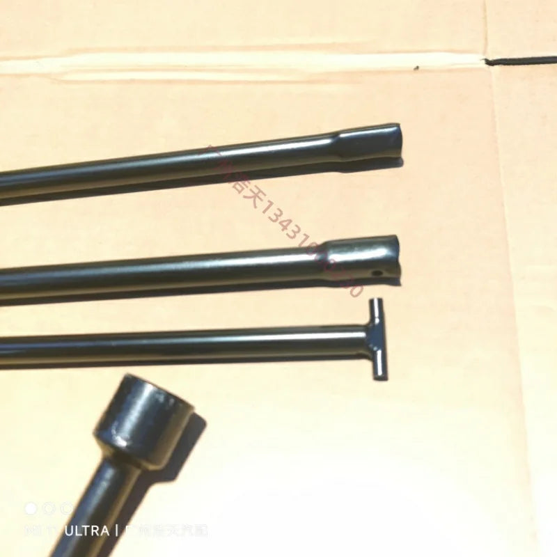 Spare Tyre Handle & Socket Tool - Nissan Navara H60 Tuck's Performance