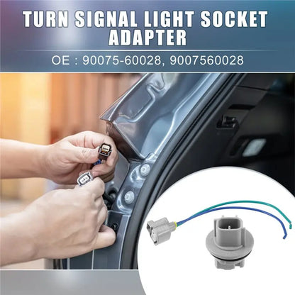 Fitting a turn signal bulb socket behind the indicator lamp