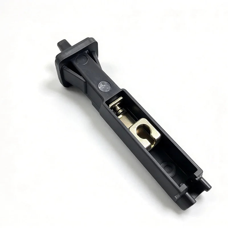 Patrol Y60 fuel door latch
