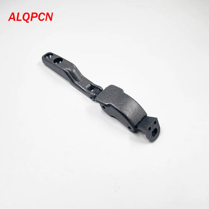 Quarter glass latch pair, Navara D21