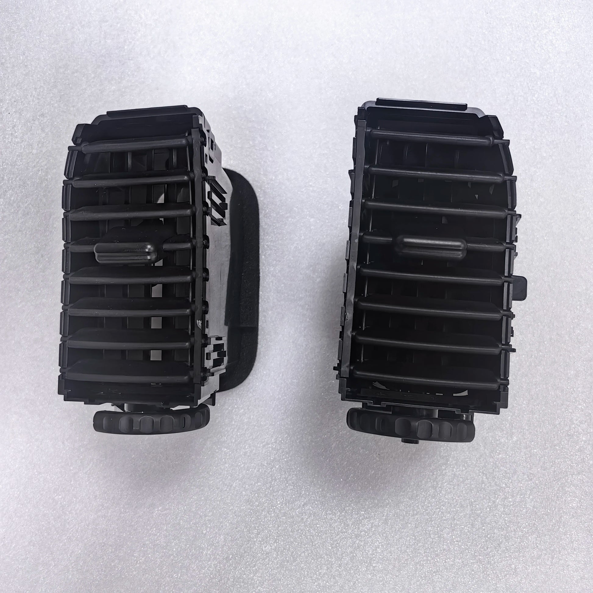 Radio fascia aperture dimensions, UZJ100