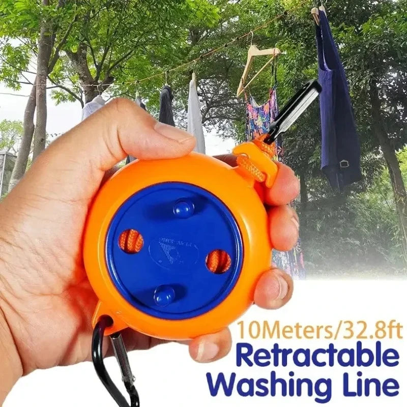 10 m retractable washing line held in the hand