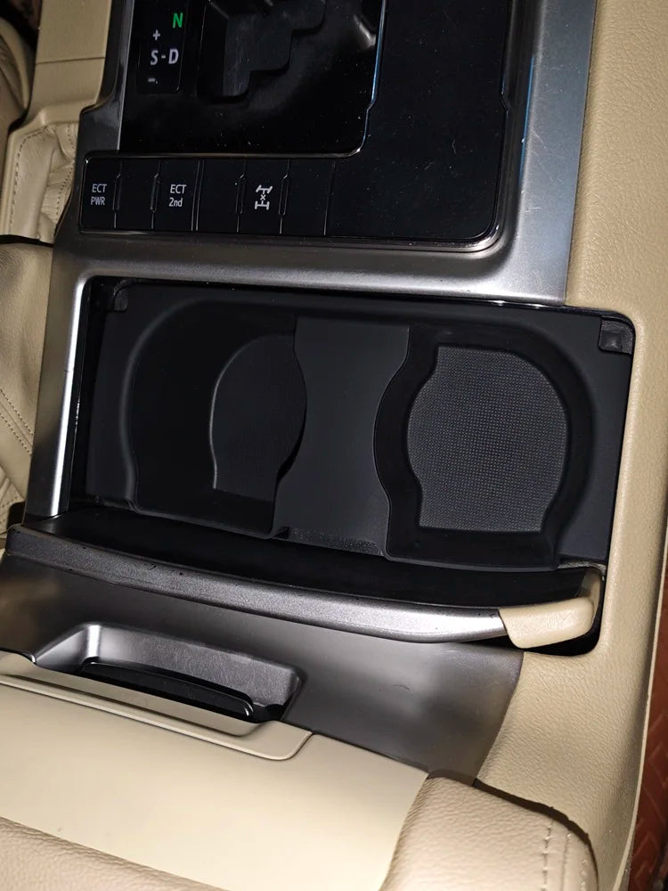 Non-slip console mat surface texture