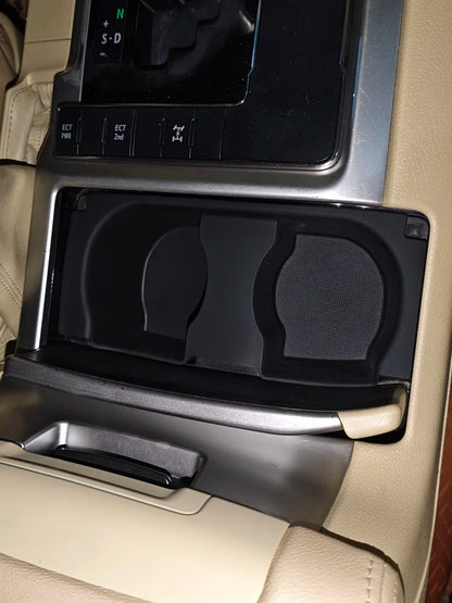 Non-slip console mat surface texture