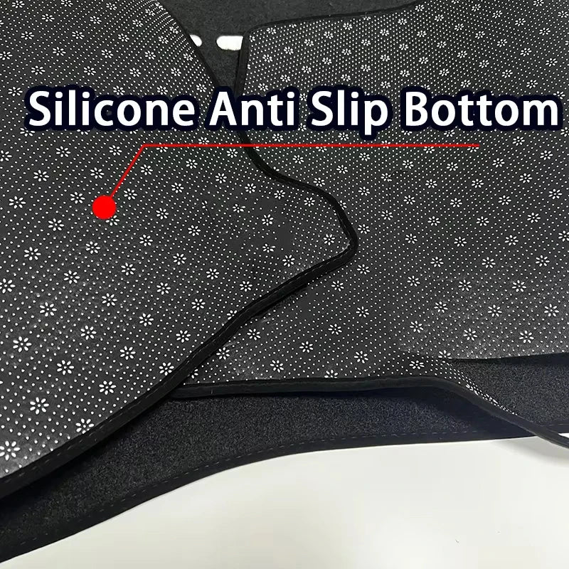 80 Series dash mat detail