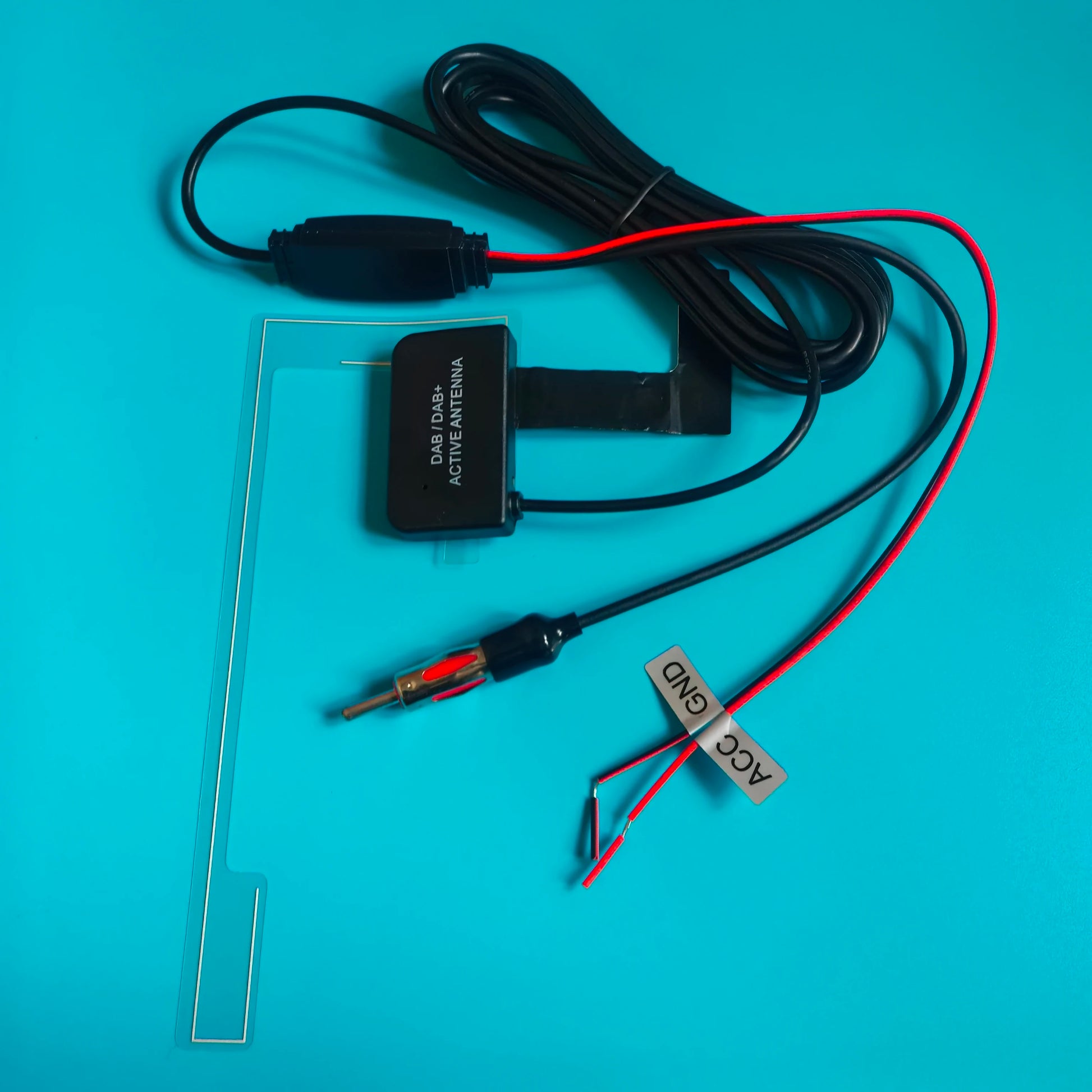 Amplified DAB+ digital radio antenna, 12V