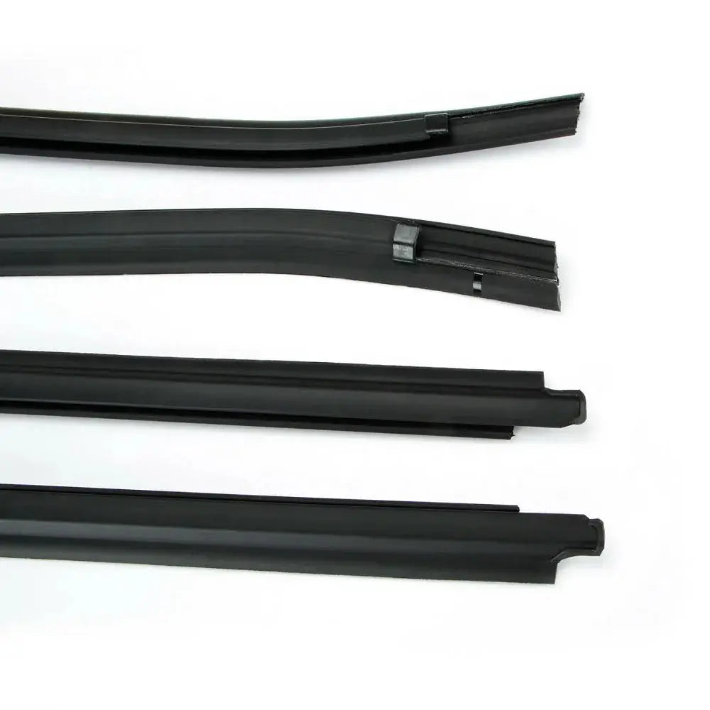 Hilux Window Moulding Trims – 4PCS Weatherstrip Kit for SR5 VIGO MK6 2005–2015 Tuck's Performance