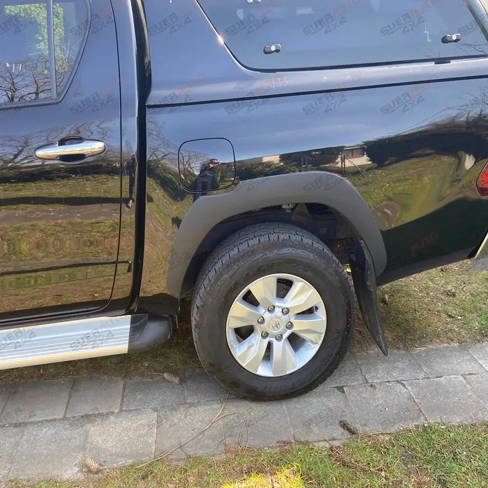Toyota Hilux N80 Slim Fender Flares 4” – Matte Black (2015–2024) Tuck's Performance