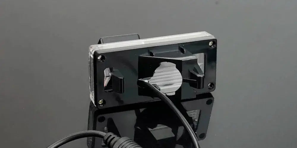 Toyota Land Cruiser 200 Series Rear Camera – Direct-Fit Number Plate Light Replacement Tuck's Performance