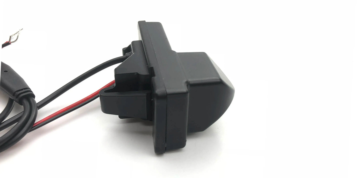 Toyota Land Cruiser 200 Series Rear Camera – Direct-Fit Number Plate Light Replacement Tuck's Performance