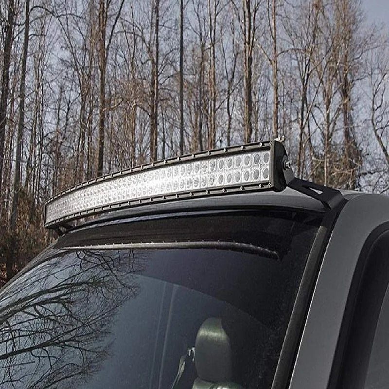 Bracket fitted to the Chevrolet roof line